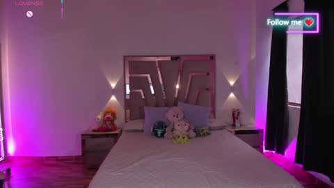 LUNA ROSE online show from May 20, 5:41 pm