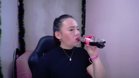 Katty   what ever do you want on my pv is for extra tokens minimi 250 tks ty u for understand online show from December 17, 3:06 am