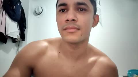 Snapshot of lunnybrown chatting on May 31, 6:53 pm lunny online show from May 31, 6:53 pm