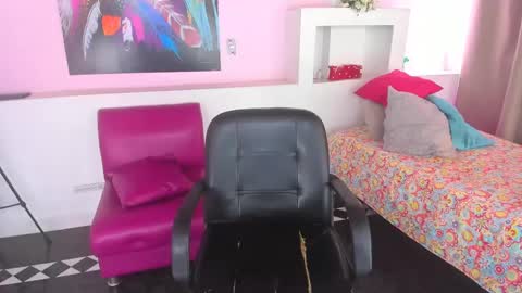 LunoxLili online show from January 15, 2:46 pm