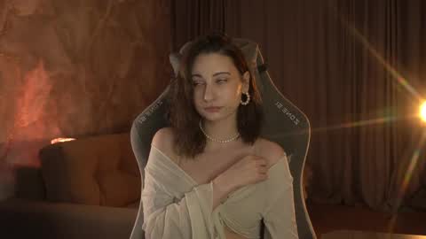 Amelia online show from April 11, 7:07 pm