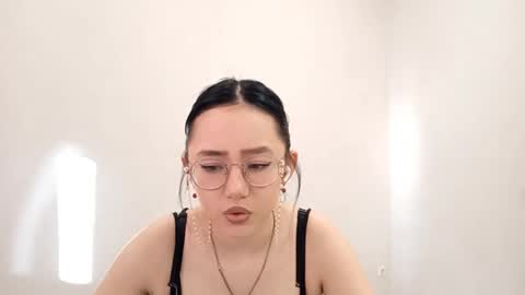 Roxie online show from March 28, 1:22 pm