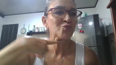 Lupita online show from September 18, 7:27 pm