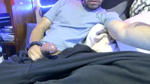 lurkus online show from May 19, 7:42 pm