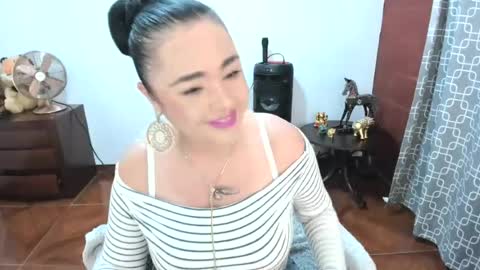 PAULINA online show from June 13, 6:50 pm