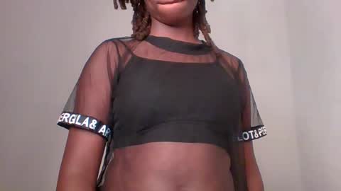 Snapshot of luscious_cuvy chatting on June 3, 3:09 am luscious online show from June 3, 3:09 am