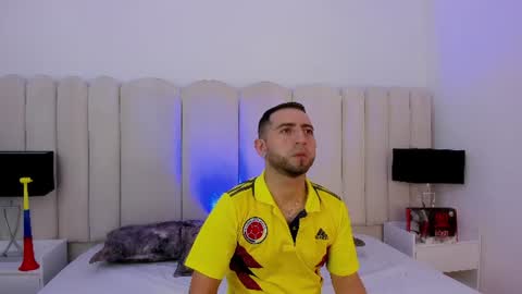 Lushian And Luna online show from July 7, 4:44 pm