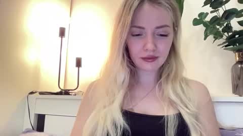 lusiluv online show from February 9, 6:56 pm