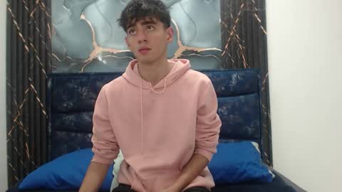 Snapshot of lust_demian chatting on March 17, 12:19 pm lust_demian online show from March 17, 12:19 pm