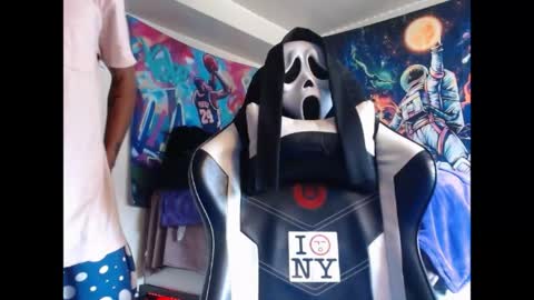 LUST online show from May 31, 3:30 pm