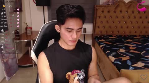 Snapshot of lustdesirex19 chatting on February 28, 5:48 am David online show from February 28, 5:48 am