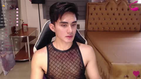 Snapshot of lustdesirex19 chatting on March 7, 6:24 am David online show from March 7, 6:24 am