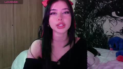 Snapshot of lustful_aprilx chatting on February 6, 10:32 pm Valerie April online show from February 6, 10:32 pm