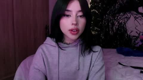 Snapshot of lustful_aprilx chatting on February 19, 12:03 am Valerie April online show from February 19, 12:03 am