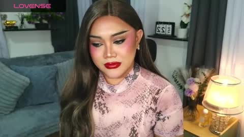 Snapshot of lustful_sasha chatting on June 1, 12:56 am Sasha online show from June 1, 12:56 am
