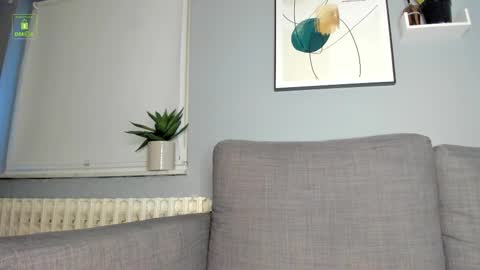 Stephany Richards online show from December 3, 6:21 am