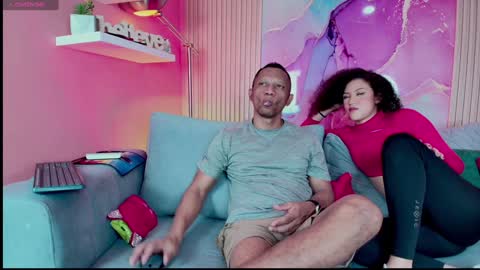 MIKE Y RUBY online show from December 2, 3:37 am