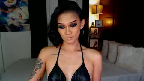 AdriannaFowks online show from December 15, 7:57 am