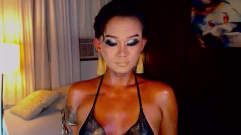 Snapshot of lustfulltrans chatting on May 12, 3:36 am AdriannaFowks online show from May 12, 3:36 am