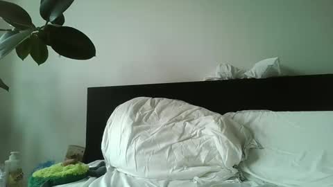 Snapshot of lustlnbalancevh chatting on November 10, 9:19 am lustlnbalancevh online show from November 10, 9:19 am