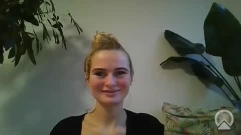 Snapshot of lustlnbalancevh chatting on December 3, 6:32 am lustlnbalancevh online show from December 3, 6:32 am