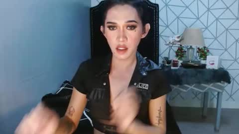 Snapshot of lustress_katalina69 chatting on April 12, 2:27 am lustress_katalina69 online show from April 12, 2:27 am