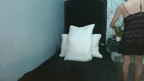 Snapshot of lustress_katalina69 chatting on June 1, 3:52 am lustress_katalina69 online show from June 1, 3:52 am
