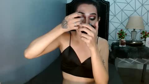 Snapshot of lustress_katalina69 chatting on June 7, 3:32 am lustress_katalina69 online show from June 7, 3:32 am