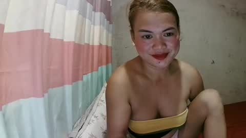 Flora Mae online show from October 4, 3:04 am