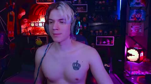 lustymatt online show from November 7, 3:28 am