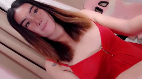 lustyseraphina online show from October 11, 4:12 am