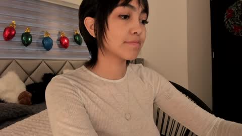 Lu online show from December 24, 3:37 pm