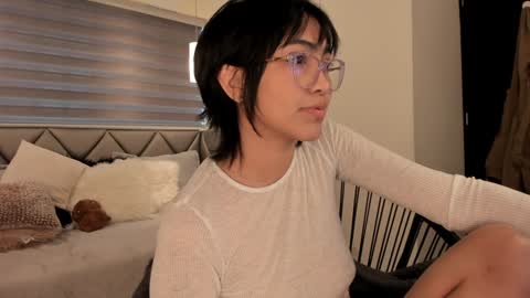Lu online show from January 3, 12:30 pm