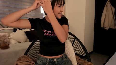 Lu online show from January 10, 12:58 pm