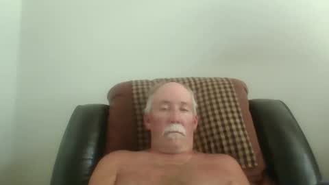 luv269er online show from May 7, 10:37 pm
