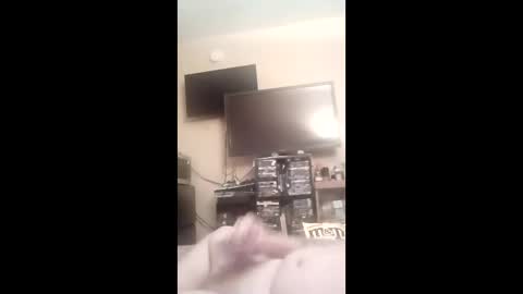 Snapshot of luv2cum4u612 chatting on January 13, 9:36 am luv2cum4u612 online show from January 13, 9:36 am