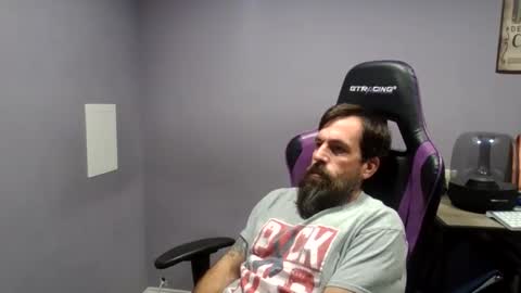 Luv2likslit online show from October 29, 8:16 am