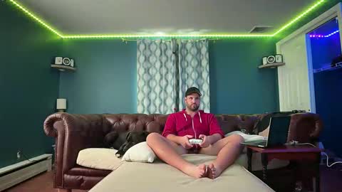 luv2watch1980 online show from December 5, 2:55 pm