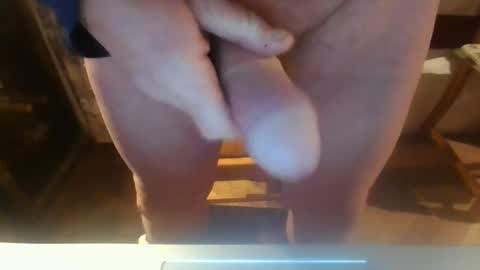 Snapshot of luvcamgirlz chatting on March 4, 11:00 pm luvcamgirlz online show from March 4, 11:00 pm