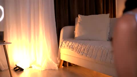 Caprice online show from June 19, 2:43 pm
