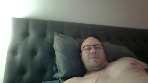 luvtwogodown online show from September 20, 9:21 am