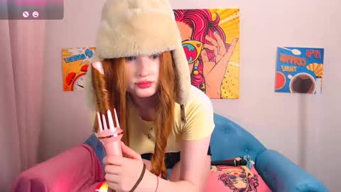 Snapshot of lux_angel chatting on September 12, 1:33 pm lux_angel online show from September 12, 1:33 pm