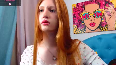 Snapshot of lux_angel chatting on October 22, 12:00 am lux_angel online show from October 22, 12:00 am