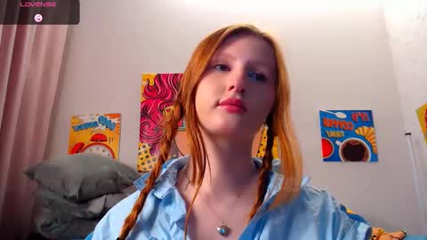 Snapshot of lux_angel chatting on October 29, 11:50 pm lux_angel online show from October 29, 11:50 pm