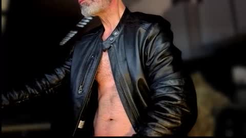 Im a   -  CAMGUY YOU  LIKE to FUCK online show from November 19, 11:05 pm