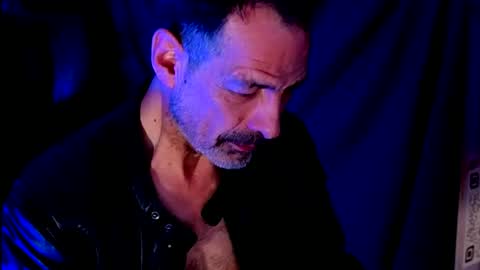 Snapshot of lux_dei chatting on February 27, 12:54 am Im a - CAMGUY YOU LIKE to FUCK online show from February 27, 12:54 am