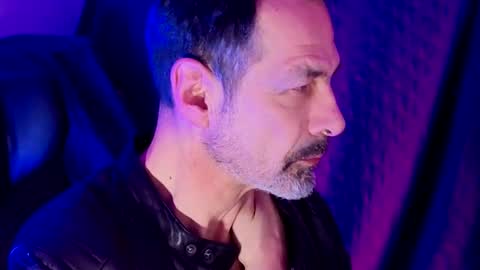 Snapshot of lux_dei chatting on March 14, 10:48 pm Im a - CAMGUY YOU LIKE to FUCK online show from March 14, 10:48 pm