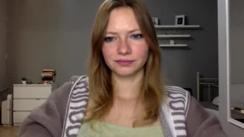 Millie online show from November 18, 10:14 pm