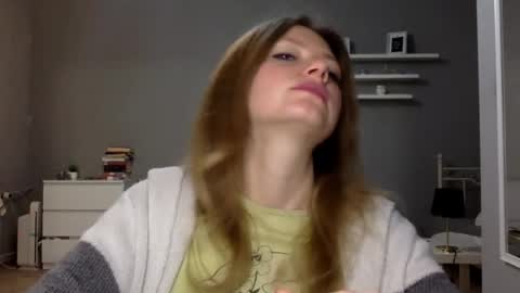 Millie online show from November 25, 10:10 pm