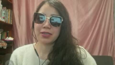 Snapshot of luxdasilva chatting on June 22, 9:56 pm luxdasilva online show from June 22, 9:56 pm